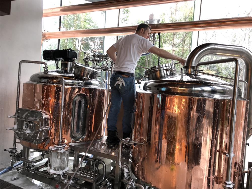 large beer brewing equipment
