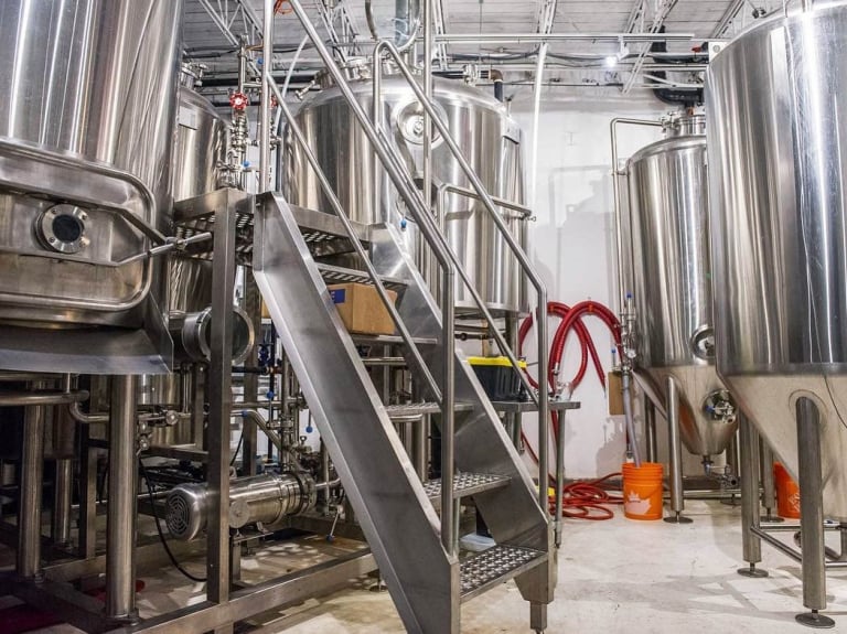 BlackLab Brewing CO / 10HL 2V Micro Brewery / Canada