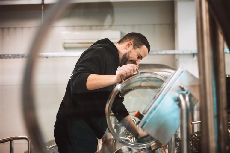 How to choose brewery equipment for Nano, Micro, Commercial beer brewing?